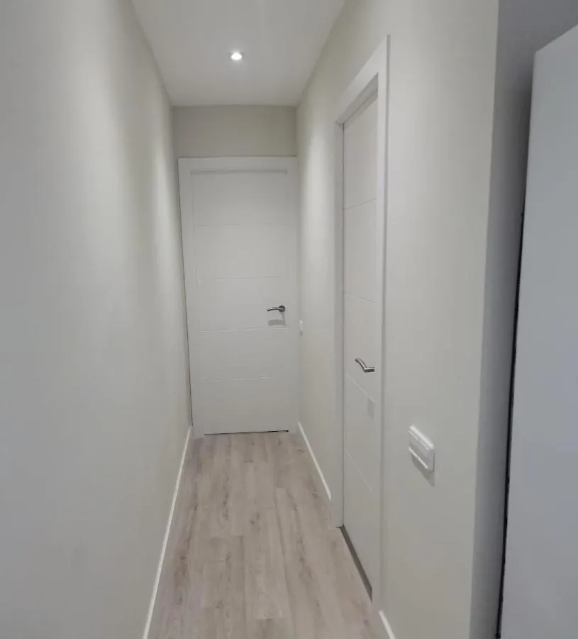 Barcelona, Apartamento De 2 Habitaciones. L'Hospitalet de Llobregat