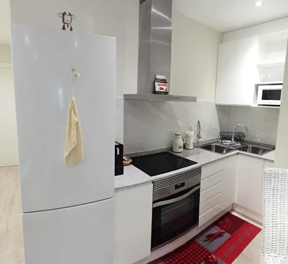 Barcelona, Apartamento De 2 Habitaciones. L'Hospitalet de Llobregat Appartamento