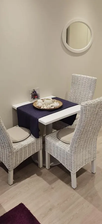 Barcelona, Apartamento De 2 Habitaciones. L'Hospitalet de Llobregat Apartment